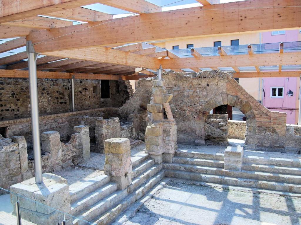 Hostal Fabrellas Caldes de Malavella Dış mekan fotoğraf